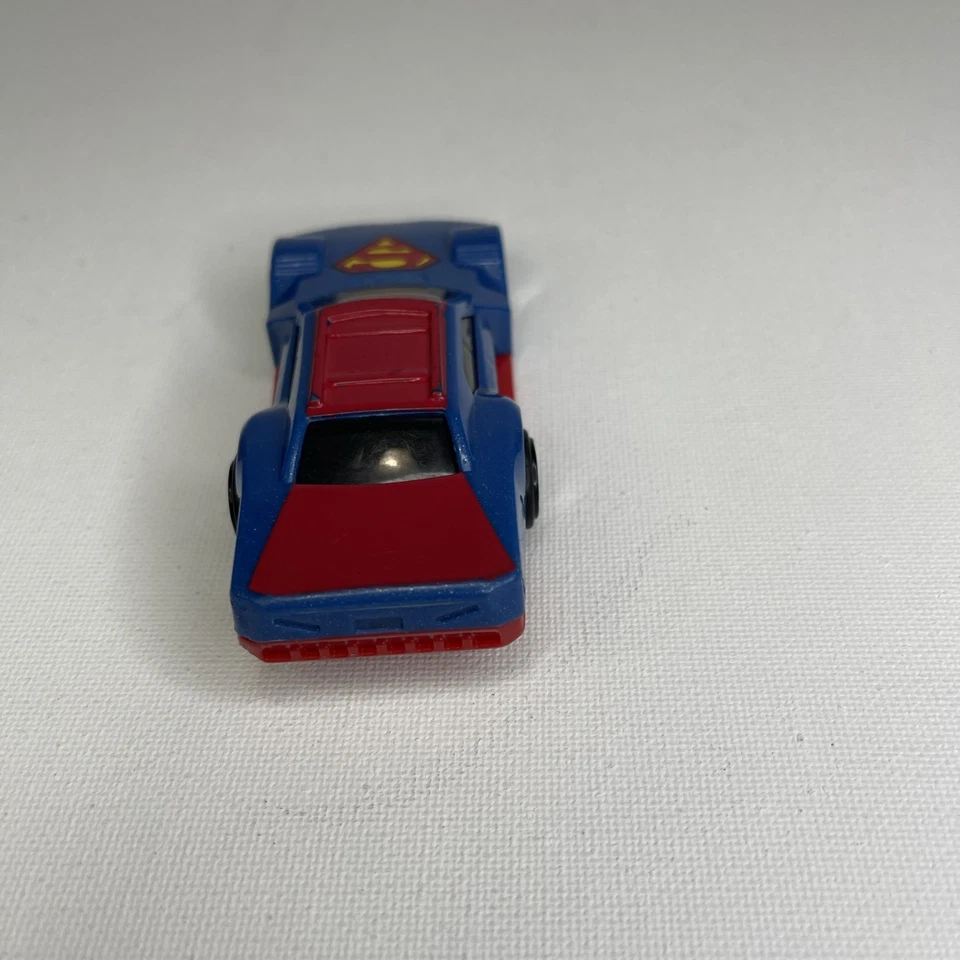 Superman Mattel Hot Wheels 2016 coche de fricción retroceso McDonald's Toy DC Foto 4 de 4