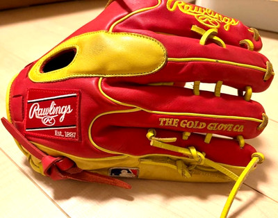 Rawlings Heart of the Hide HOH Outfielder 12.875 LHT Scarlet/Yellow MLB Color