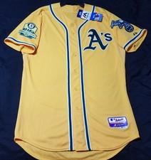Authentic! Majestic, SIZE 44 LARGE, OAKLAND A'S, GOLD 2008 COOL BASE Jersey