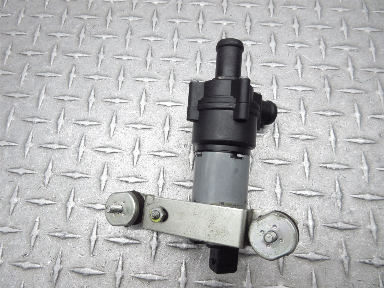 2008 Ferrari F430 Spider 65460300 Water Recirculation Pump Assembly