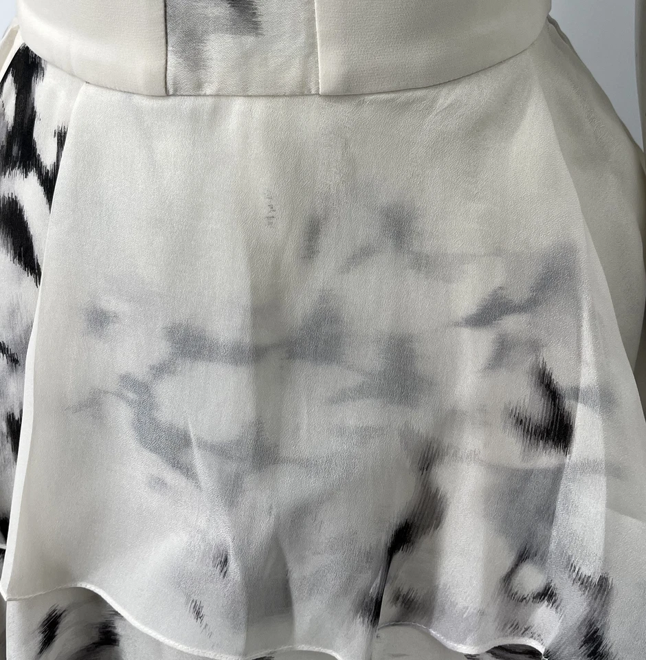 Vestido J. Mendel Off-White/Negro Tie-Dye Malla Sin Mangas Calce + Acampanado talla 6 Foto 2 de 4