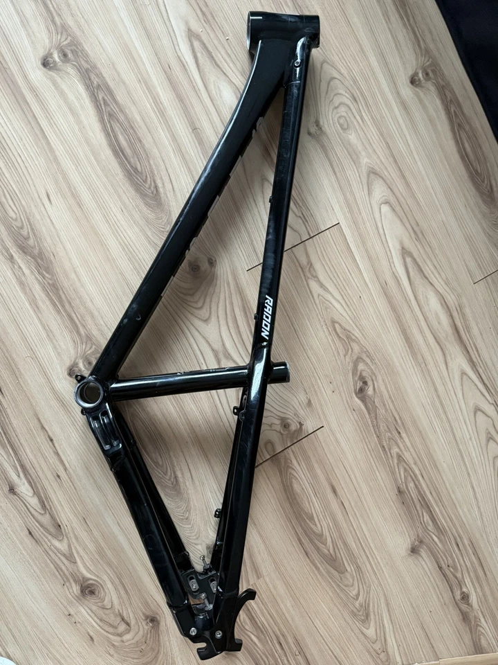 Radon Slush Dirt Bike Rahmen Schwarz In Größe L , Neupreis 349,00 Euro