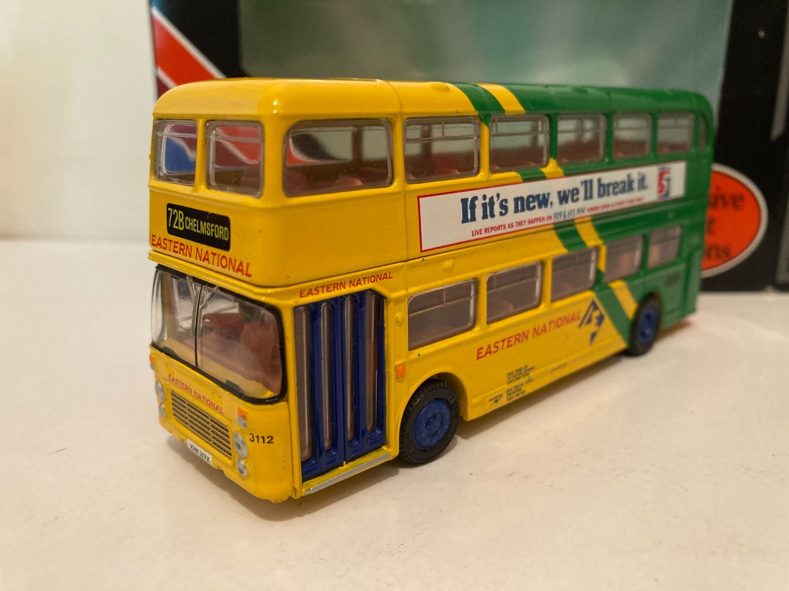 EFE 20412 Bristol VR lll Eastern National 1/76 Scale boxed free post