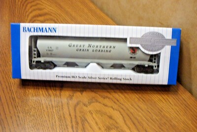 BACHMANN 4-BAY CYLINDRICAL GRAIN HOPPER GREAT NORTHERN HO SCALE
