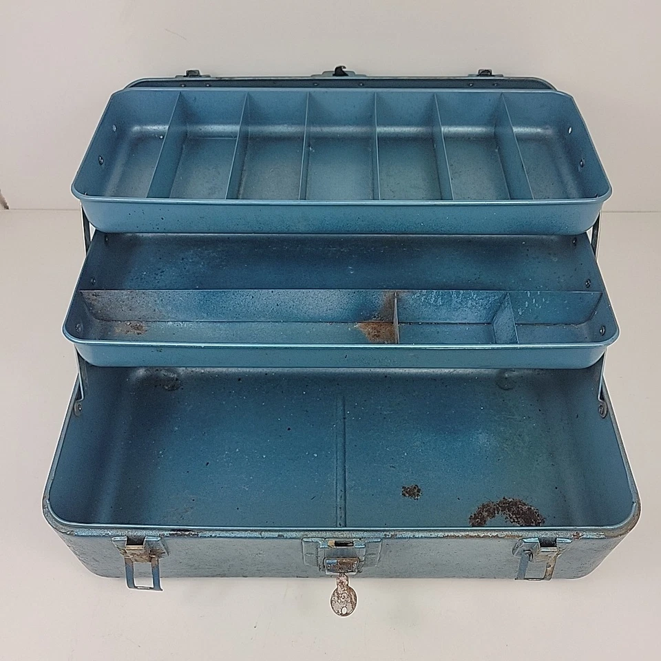 Caja de aparejos de pesca vintage UNION de acero de 2 niveles azul con llave Foto 3 de 4