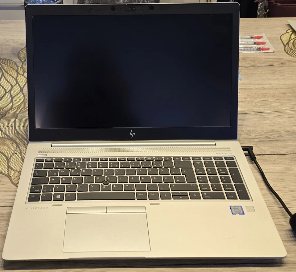 HP EliteBook 850 G5 Core I5 8250u / 1.6 GHz Microsoft 25H2