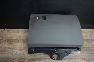 VW Passat 3C B7 3AF Handschuhfach vorne rechts Braun 3C1857114E