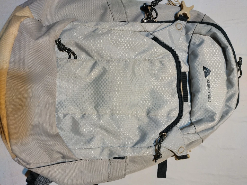 Рюкзак Ozark Trail серый велосипед кемпинг туризм регулируемые ремни - Изображение 4 из 4