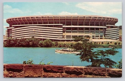 Post Card Three Rivers Stadium Pittsburgh, PA O379