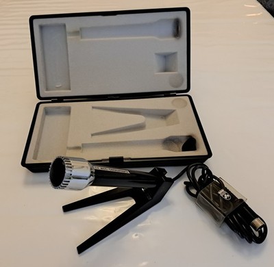 Grundig Mikrofon GDM 313 Mikrophon Richtmikrofon inkl. Standfuß und Etui