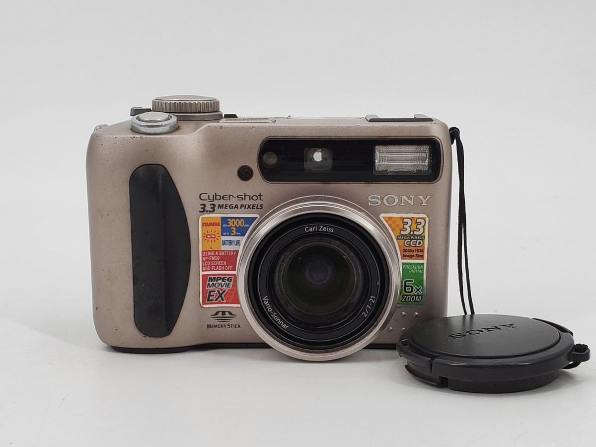 送料無料❤️お値打ち品❤️デジカメ本体❤️ SONY DSC-S75 ソニー Sony DSC-S75 Cyber-Shot 3.3MP Carl Zeiss Vario-Sonnar 6x