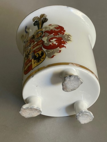Porzellan Wappentasse, unbekanntes Adelswappen geviert, ohne Porzellanmarke 1850 - Picture 6 of 9