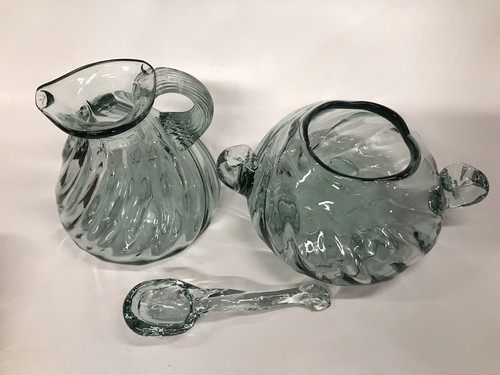 Hand Blown Glass Creamer and Sugar Bowl Set With Spoon Hand Made - Picture 5 of 22