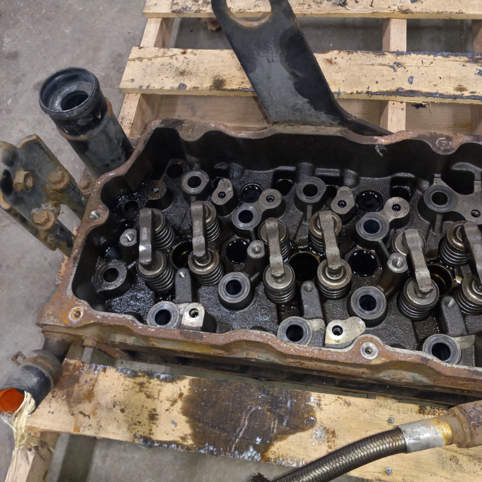 Cylinder Head International Maxxforce DT (7098211C92, 1882019C92, 1882019C91) eBay