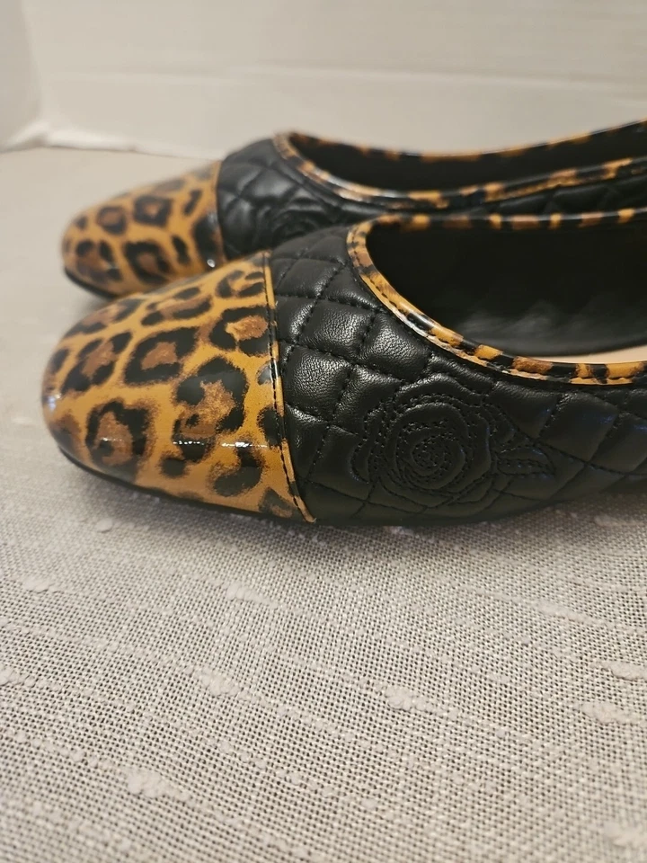 Taryn Rose Shoes 7 Reese Tan Black Leather Quilted Ballet Slip On Comfort Flat - Image 3 of 4