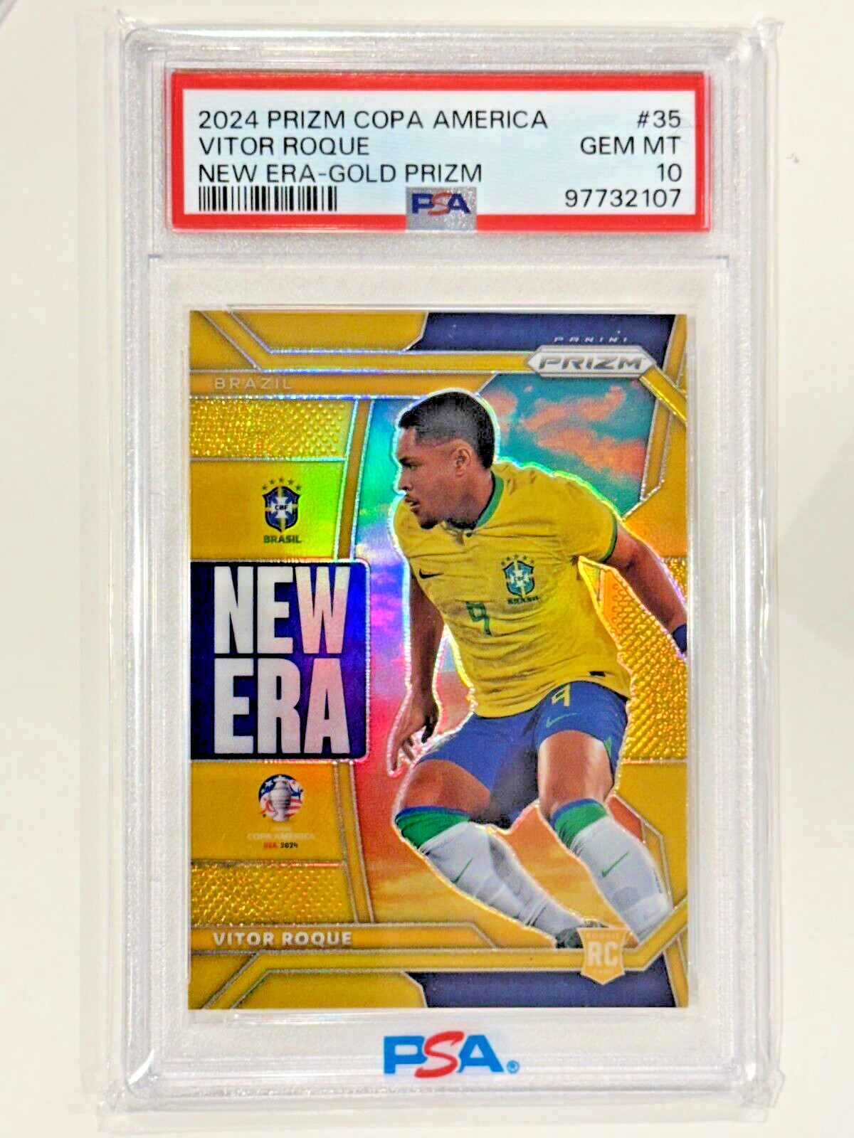 2024 Prizm Copa America VITOR ROQUE New Era Gold 01 /10 Rookie Card Rc PSA 10