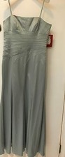Never WornSage Green Élégant Cinched waist JS design Spaghetti Strap gown Sz 12