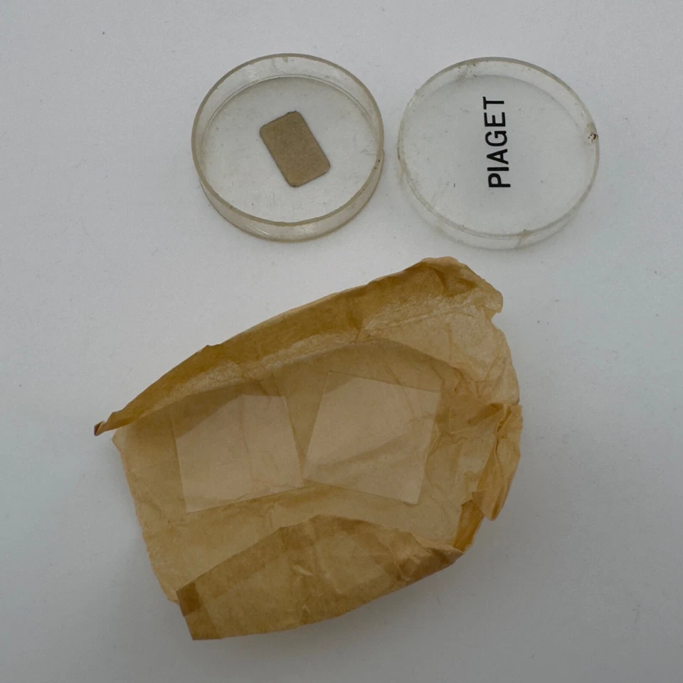 2 square PIAGET Watch Crystal 21.8MM X 21.8MM Original Replacement 934-1 - Image 4 of 4