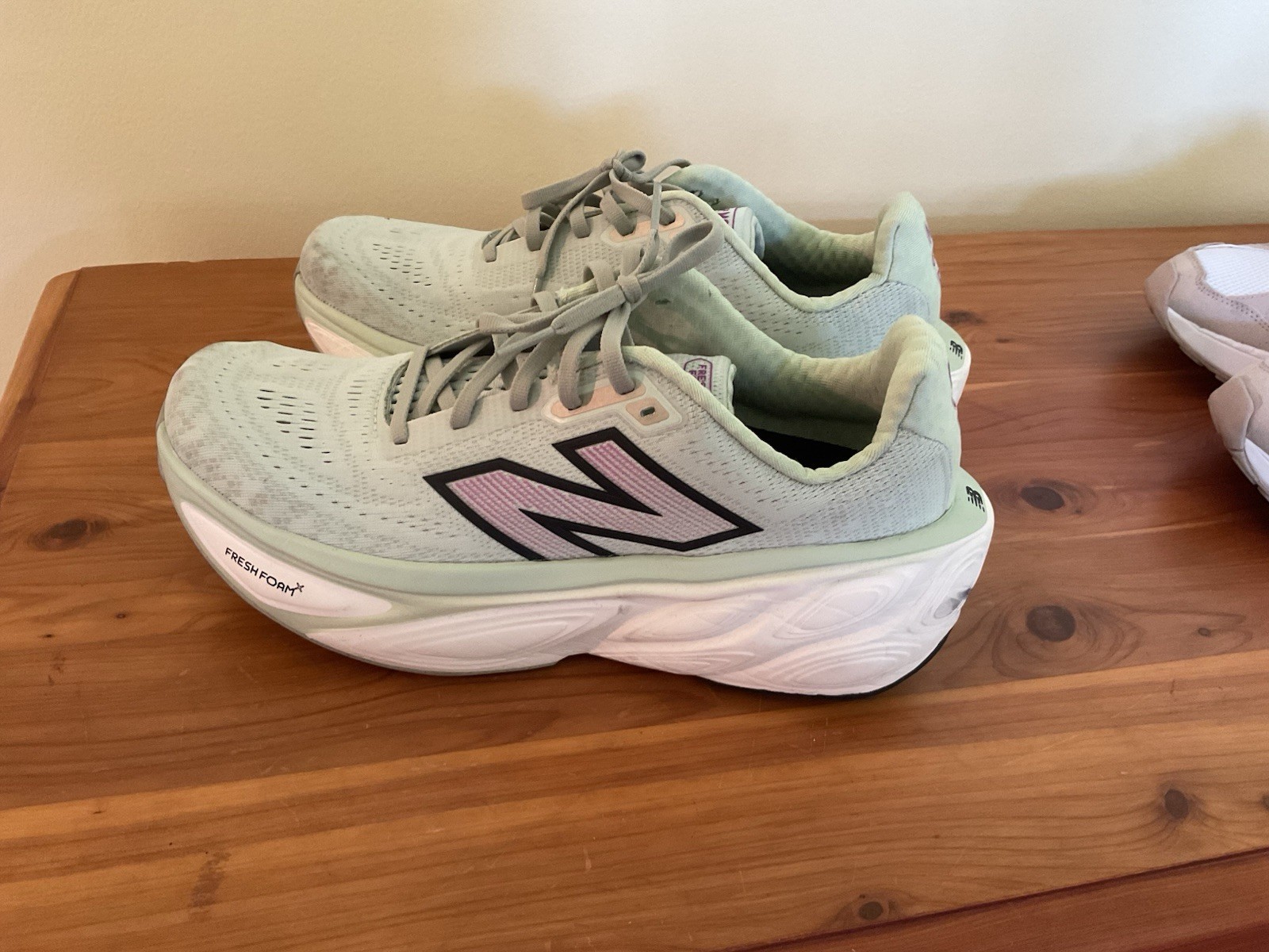 New Balance Fresh Foam X More v5 Mint Purple Fuchsia WMORLM5 Women's Sneaker