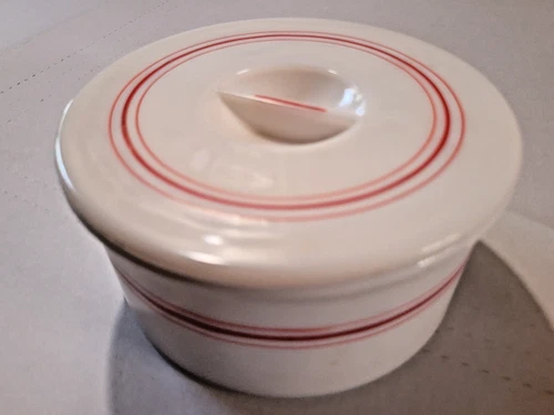 VTG Hazel Atlas Refrigerator Dish /w Lid Red Milk Glass 5 3/4 wide 3" high Rare