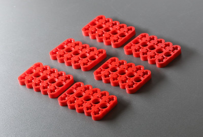 LEGO Technic: 30x Liftarm 1 x 3 thin (Axle Holes), rot
