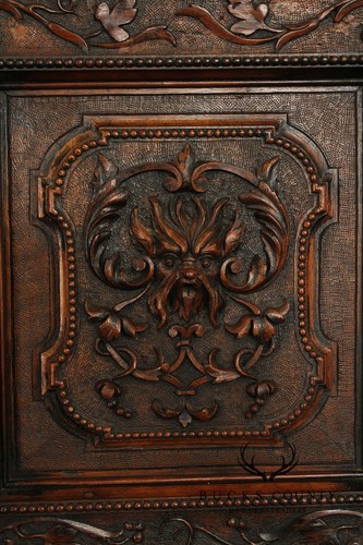 Antique French Renaissance Revival Finely Carved Walnut Cabinet - Picture 12 of 12