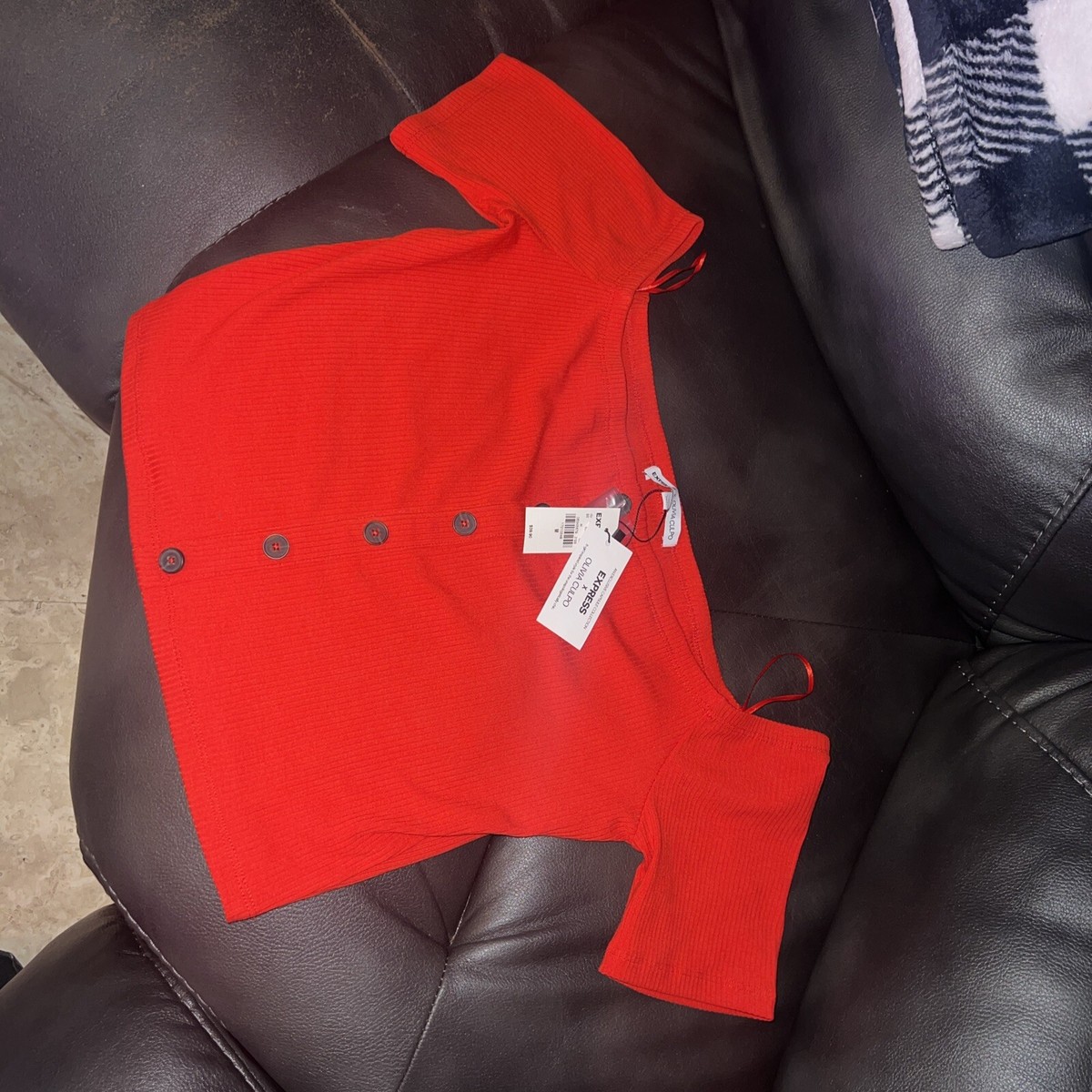 NWT Express X Olivia Culpo Crop Off Shoulder Red Top size M