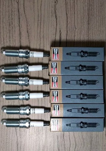 6 Champion Double-Platinum 7440 Car Spark Plugs Wrangler Caravan Pacifica NEW - 第 1/5 張圖片
