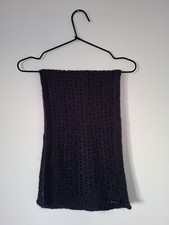 Sciarpa a maglia aperta Sisley blu notte, chic e leggera