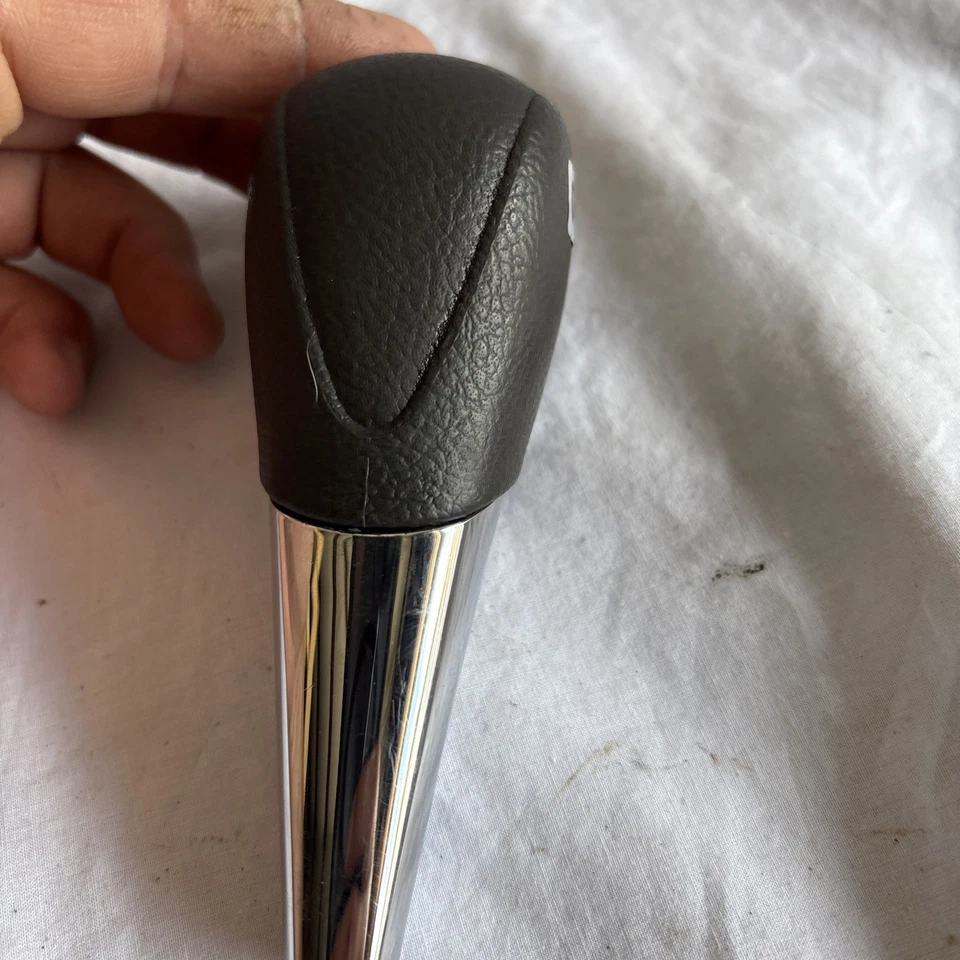 OEM 2009-2012 Toyota RAV4 2,4 L automático cuero palanca de cambios perilla Foto 2 de 4