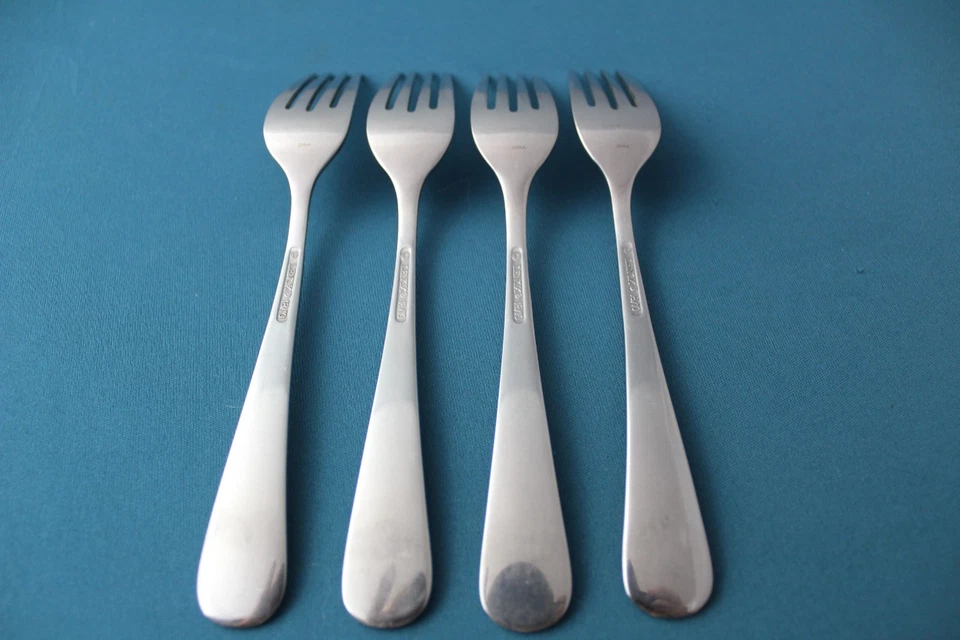 4 garfos para salada SWEDISH LODGE brilhante 18/10 aço inoxidável porcelana 7 1/8" - Imagem 4 de 4