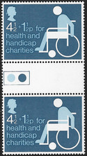 1975 Sg 970 Health and Handicap Funds Traffic Light Gutter Pair MNH