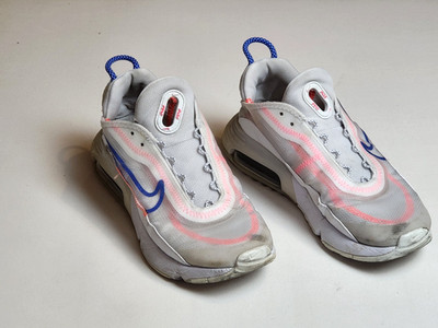 Nike Air Max 2090 CT1290-100 Sneaker Grau Weiß Blau Rosa Gr. 40