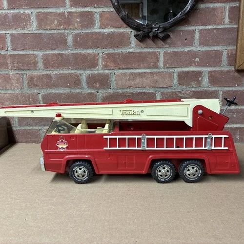 Tonka 1970s Vintage Fire Engine Metal Extending Ladder 24" Pressed Steel Truck