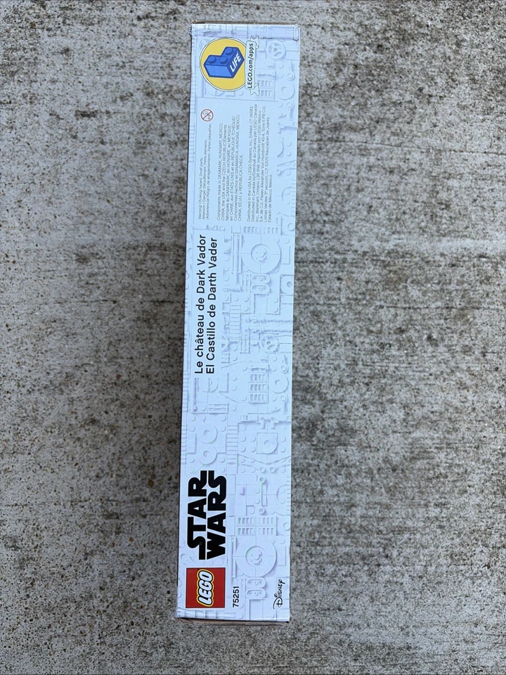 New Open Box 100% Complete Sealed Bags LEGO Star Wars Darth Vader's Castle 75251 - Image 2 of 4
