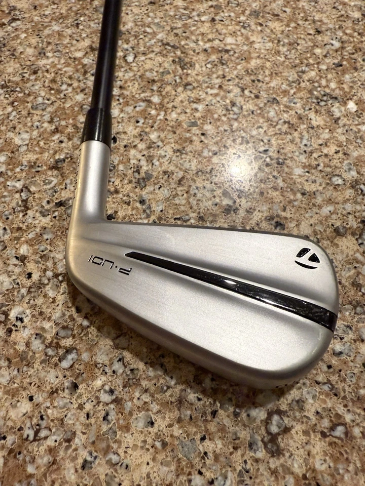 taylormade p udi 2 iron Fujikura Axiom 105x - Image 2 of 4