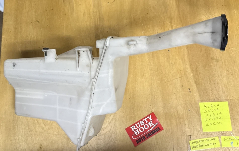 SCION XA 2004 2005 2006 1,5 L OEM depósito de botella de lavadora Foto 3 de 4