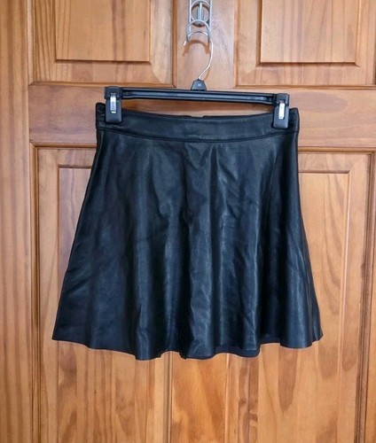 H&M Women's US 2 Vegan Faux Leather Black Mini Skirt A-line Whimsy Goth Dark 