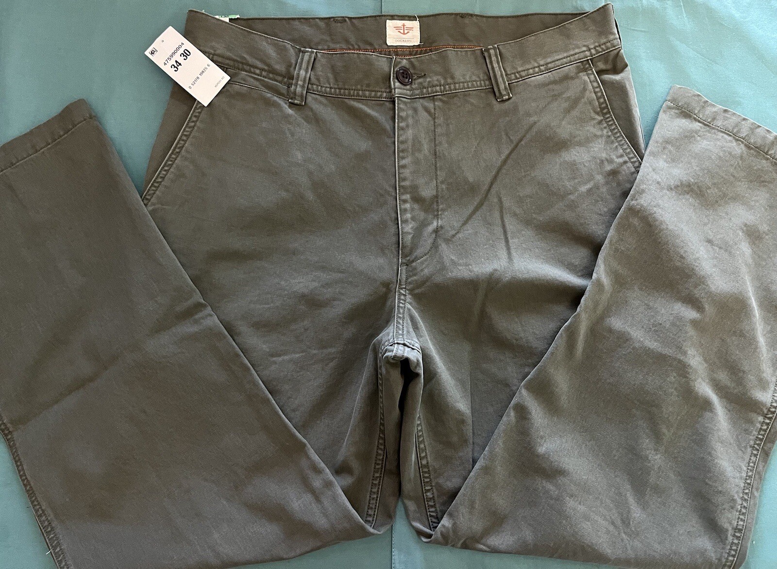 Dockers Men&rsquo;s Classic Fit Gray Khaki Cargo Pants 34x30 New With Tags!!!