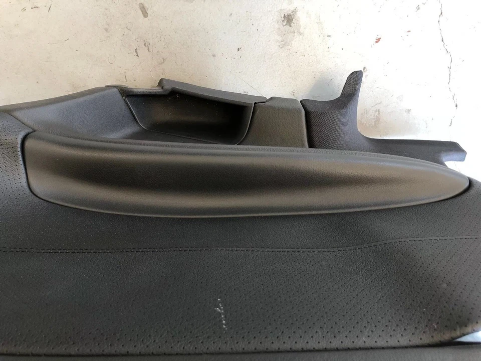 2003 2004 2005 MERCEDES C320 C230 COUPE REAR PASSENGER INTERIOR DOOR PANEL - Image 3 of 4