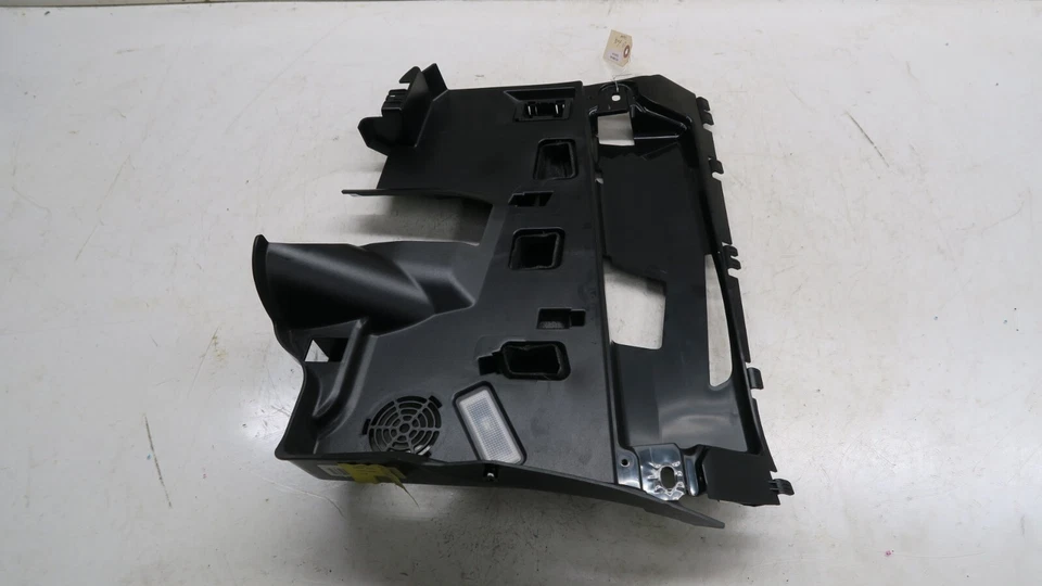 BMW M6 F12 2013-2018 OEM Cubierta del panel de embellecimiento inferior delantero izquierdo 108229-10 Foto 4 de 4