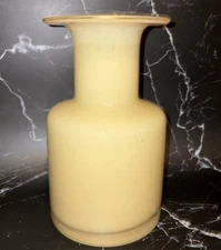 Victoria Hagan Modern Modernist Yellow Flower Vase Heavy 8-3/4” X 5”