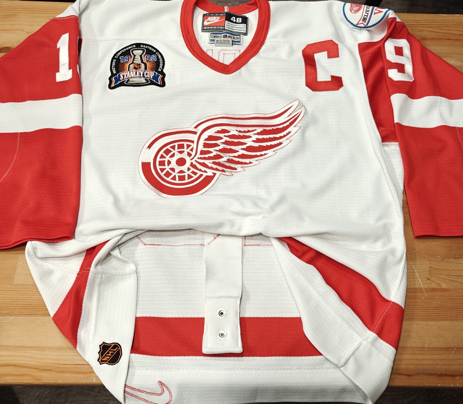 RARE Steve Yzerman 1998 Stanley Cup Detroit Red Wings NIKE Pro Jersey sz 48