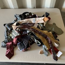 Men's Neck Ties Lot Of 30 Various Brands Pre Owned