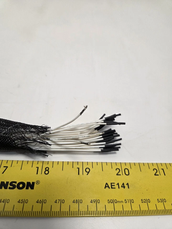 Conector Micro D-Sub Glenair MWDM2L-37S-4K1-36B cables de 4 pulgadas Foto 2 de 4