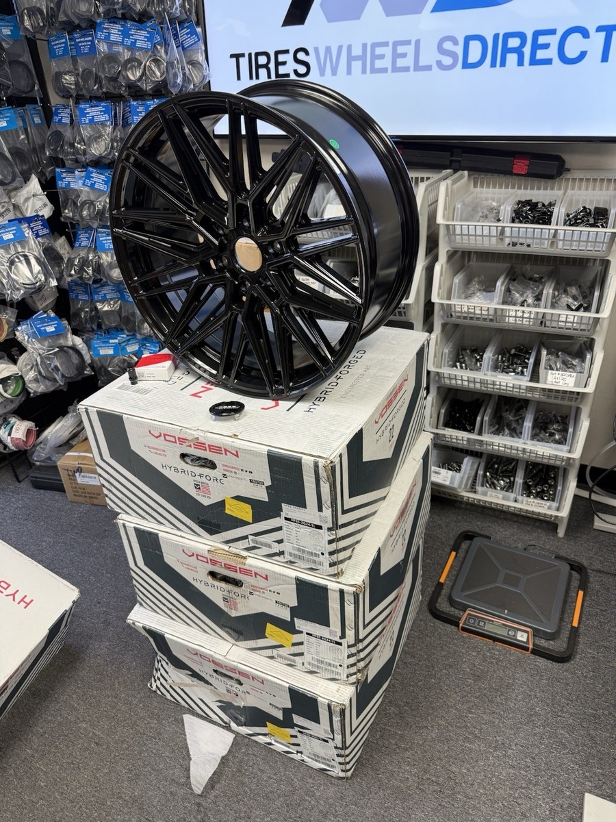 4 Wheels VOSSEN HYBRID FORGED HF6-5 22x9.5 Offset +30 6x139.7