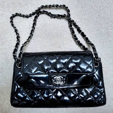 CHANEL BAG Medium Double Flap Black Patent Ex Condition
