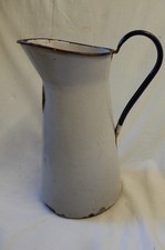 alte Emaille Kanne weiß mit blauem Rand 2 1/5 Ltr. Wasserkanne Garten Deko