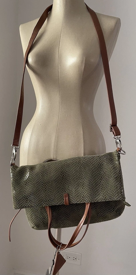 Bolso Bandolera/Hombro Sorial Nuevo con Etiquetas $198 Oliva/Marrón Piel de Serpiente Repujado Foto 3 de 4