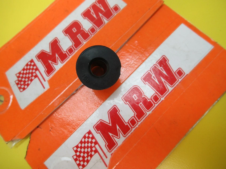 CONDENSADOR DE AIRE ACONDICIONADO GOMA GROMET BUJE COJÍN INFERIOR para LEXUS NX200t NX300 Foto 2 de 4